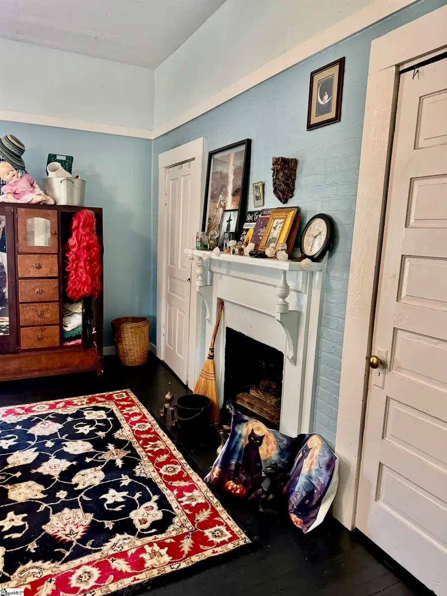 206 E Greenwood Street, Landrum, SC 29356 - #2