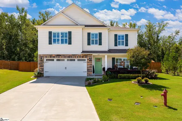210 Frost Flower Way, Fountain Inn, SC 29644-6194