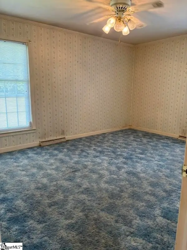 202 Wardlaw Road, Laurens, SC 29360