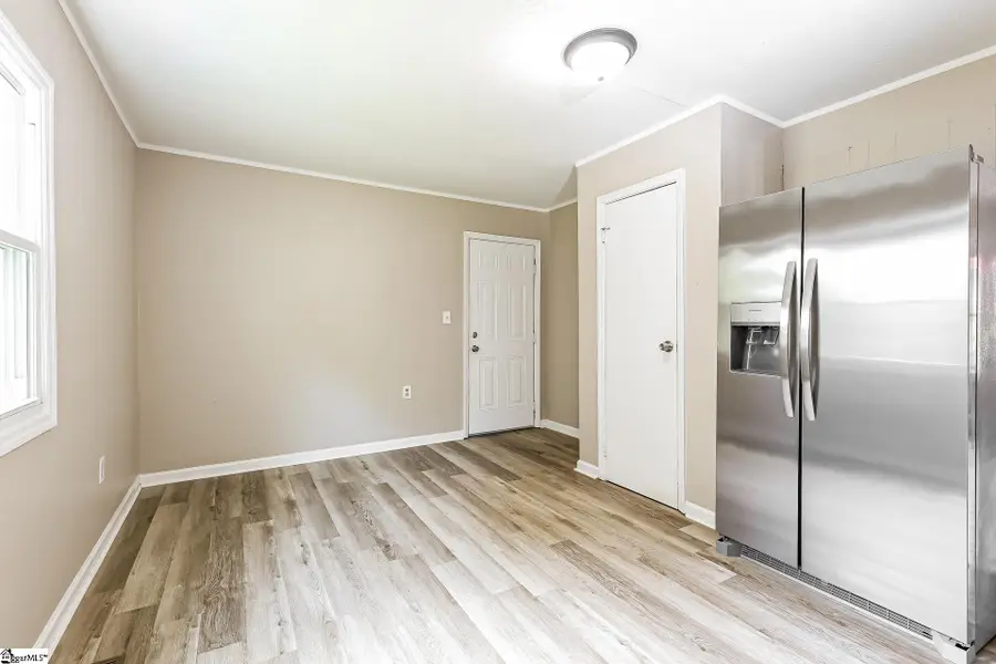 105 Short Street, Laurens, SC 29360 - #2