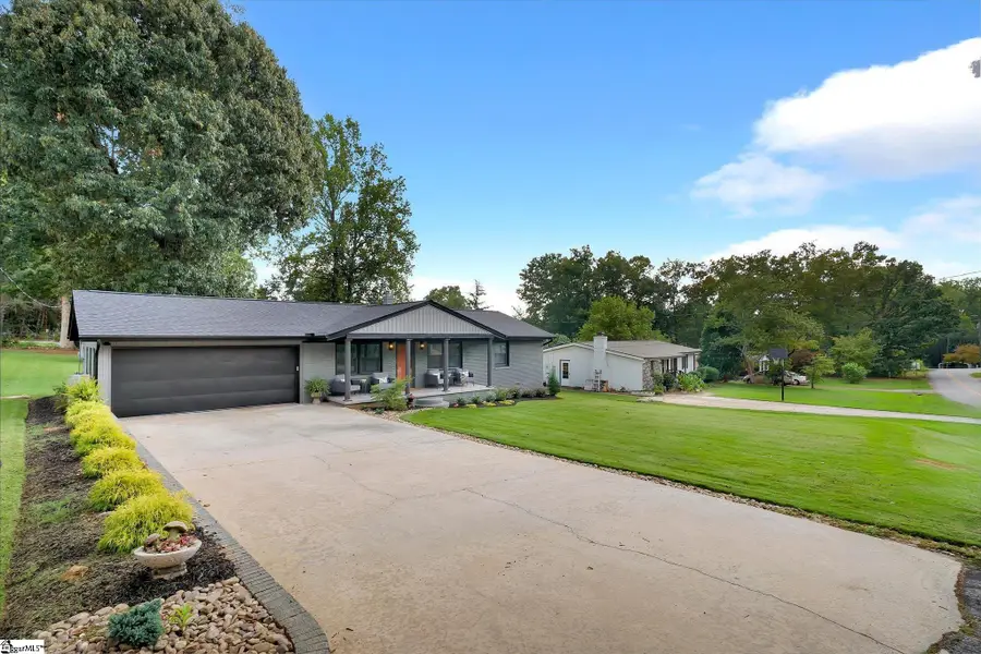 201 Carolyn Road, Easley, SC 29642 - #2