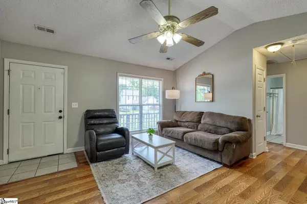 300 E Myles Lane, Spartanburg, SC 29303