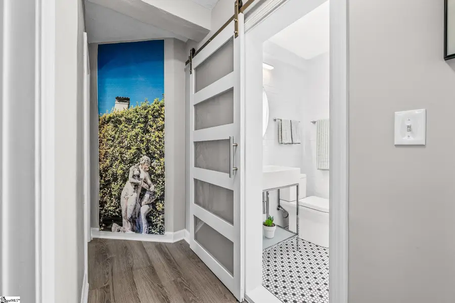601 Cleveland Street #Apt 3D, Greenville, SC 29601-3842 - #2