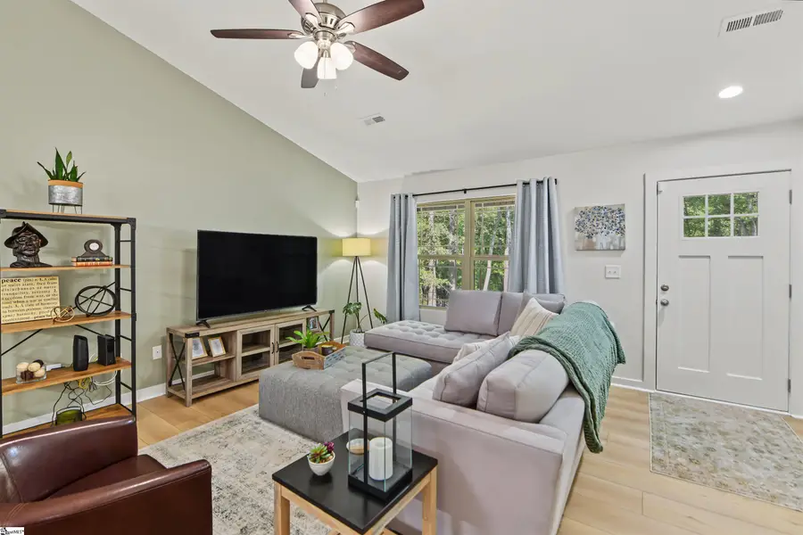 118 Forrest Drive, Fountain Inn, SC 29644 - #2