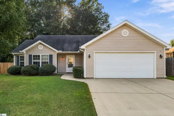 106 Landing Lane, Simpsonville, SC 29681
