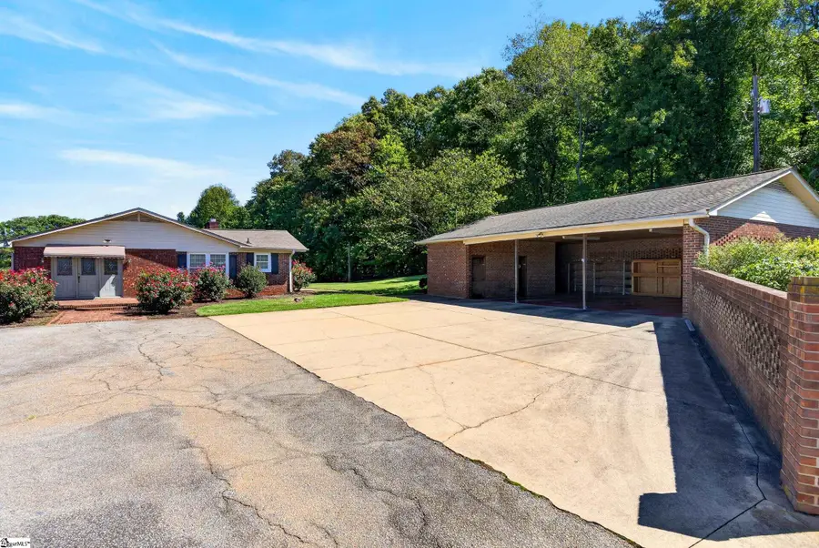3858 N Highway 101, Greer, SC 29651 - #3