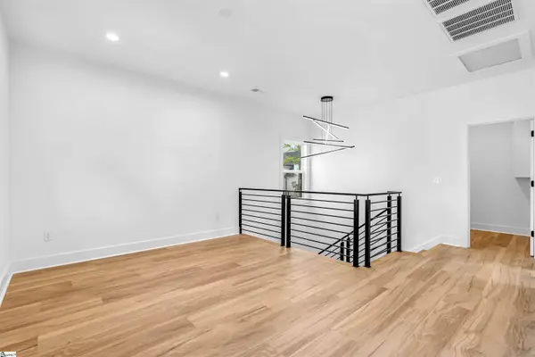 105 David Street, Greenville, SC 29609