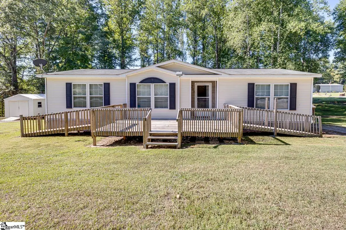 208 Black Road, Woodruff, SC 29388 - #1