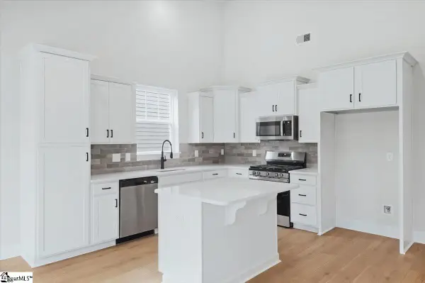 18 Long Branch Court, Anderson, SC 29621