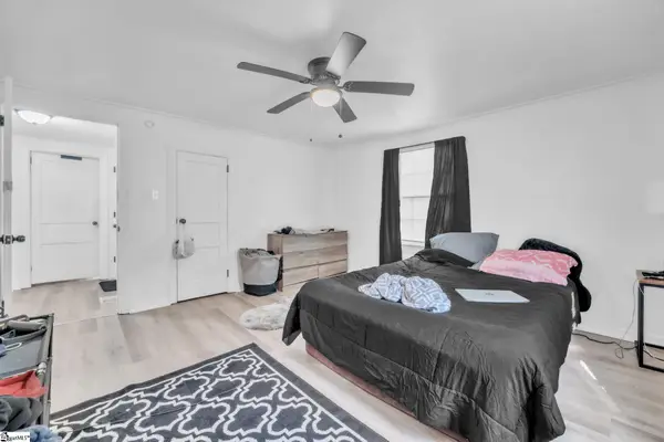 211 California Avenue, Spartanburg, SC 29303