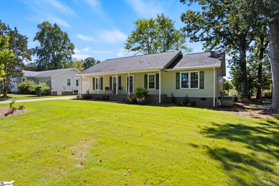 107 Lexington Court, Simpsonville, SC 29681 - #2