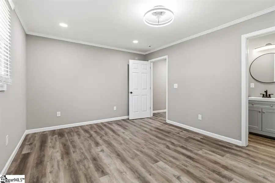 809 E Ferguson Street, Clinton, SC 29325 - #3