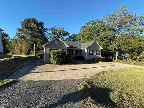 211 Wildwood Drive, Greer, SC 29651
