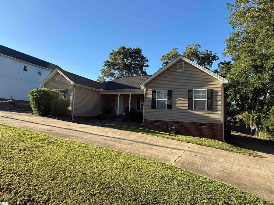 211 Wildwood Drive, Greer, SC 29651 - #2