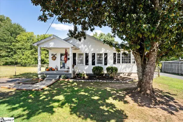 156 Holder Street, Pickens, SC 29671