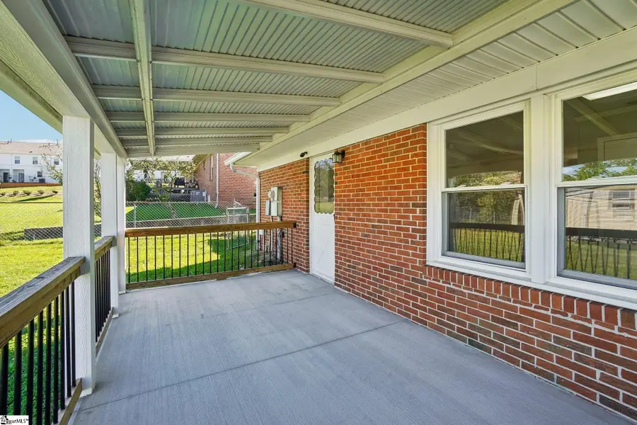 102 Sherwood Avenue, Greer, SC 29651 - #2