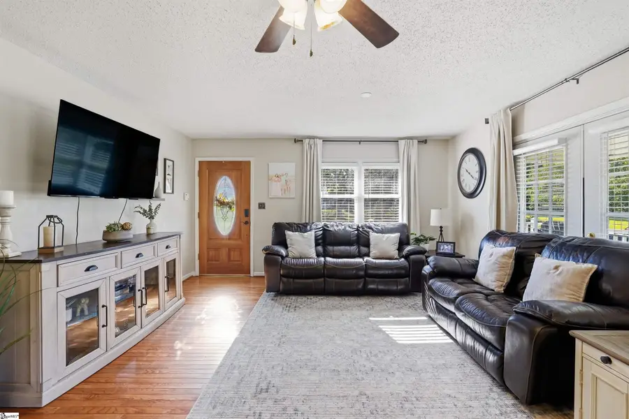 215 Thompson Road, Taylors, SC 29687 - #2