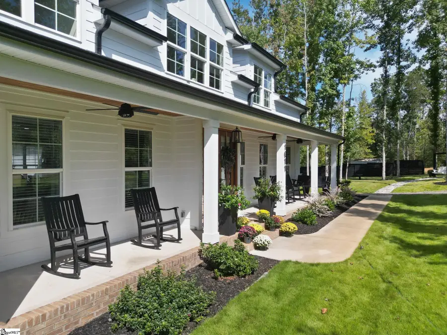 1011 Center Road, Taylors, SC 29687 - #2