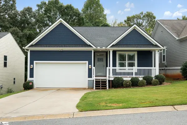 126 Colonial Walk, Pickens, SC 29671