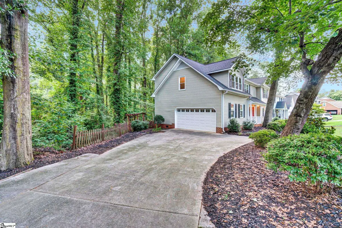 215 E Shefford Street, Greer, SC 29650 - #1