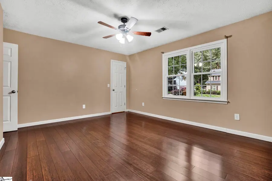 215 E Shefford Street, Greer, SC 29650 - #3