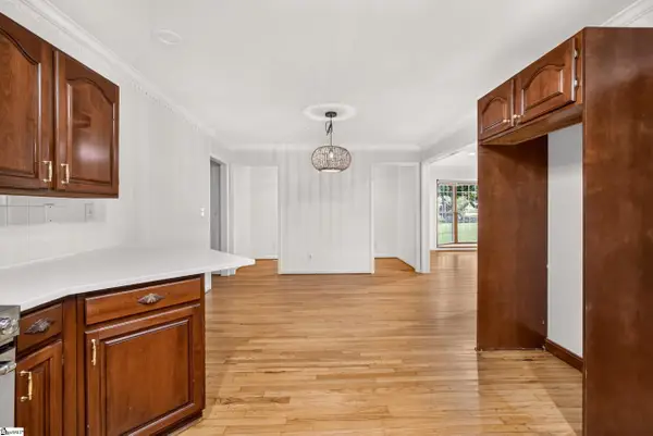 5 Crestline Road, Greenville, SC 29609