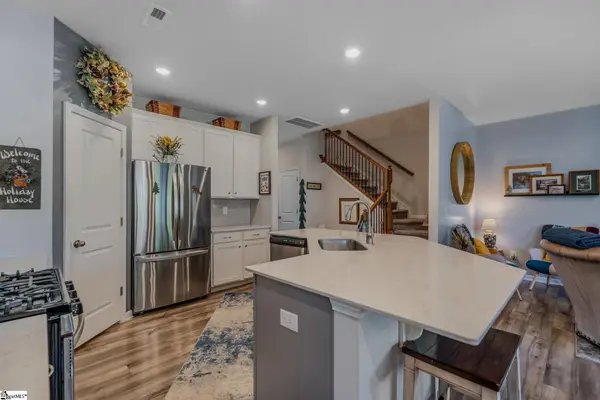 214 E Compass Way, Easley, SC 29640
