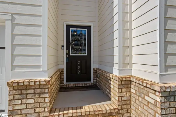 202 Rushing Waters Drive, Inman, SC 29349