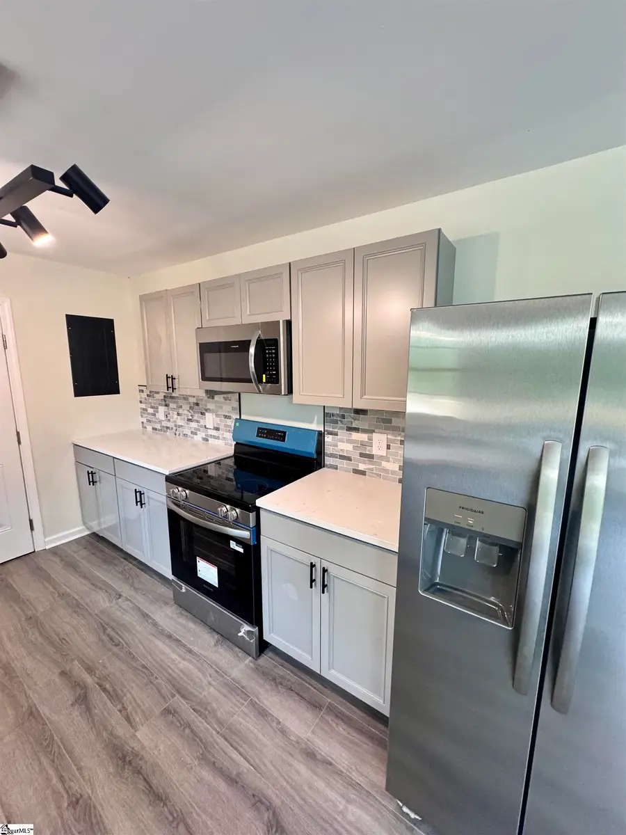 307 Westminster Avenue, Laurens, SC 29360 - #3