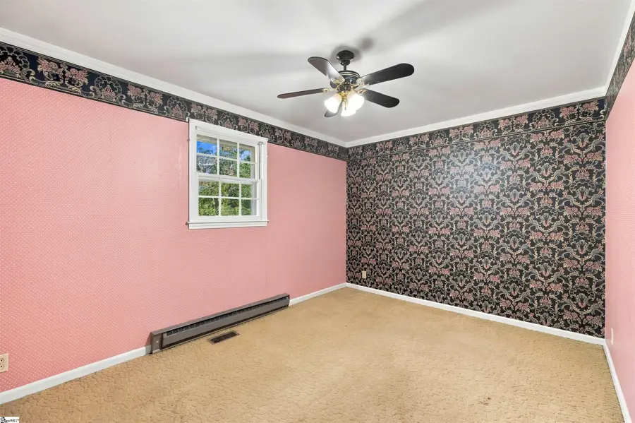 404 Forest Hills Drive, Williamston, SC 29697 - #2
