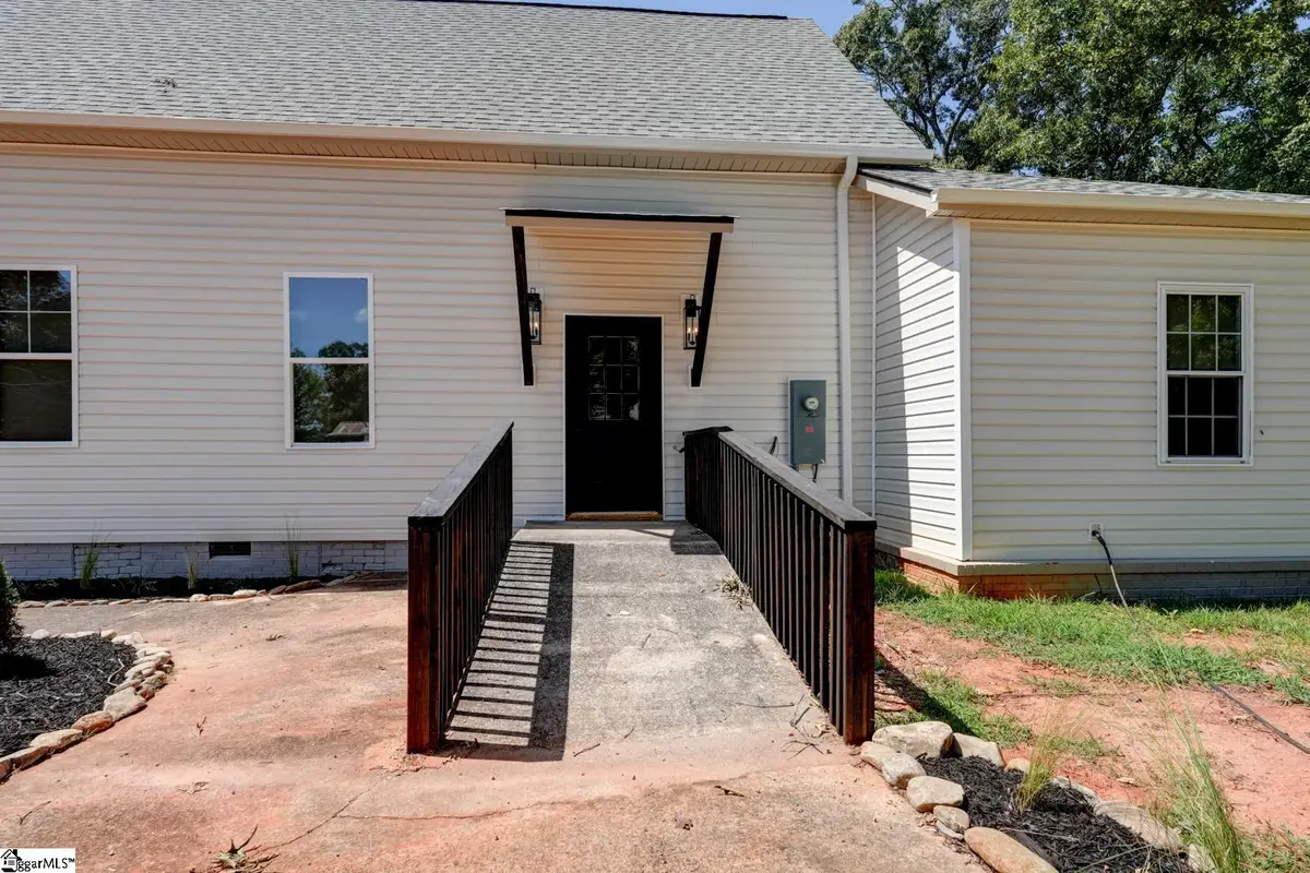 253 Long Branch Street, Clinton, SC 29325 - #1