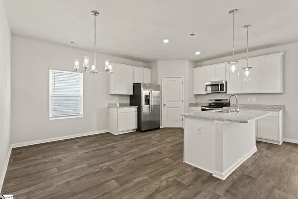 107 Spring Knoll Way, Fountain Inn, SC 29644