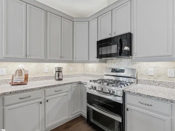 210 Claridge Way, Greer, SC 29651