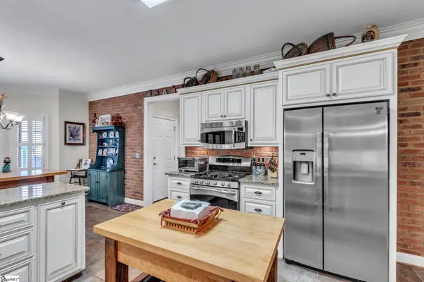 100 Sommerset Lane, Easley, SC 29642