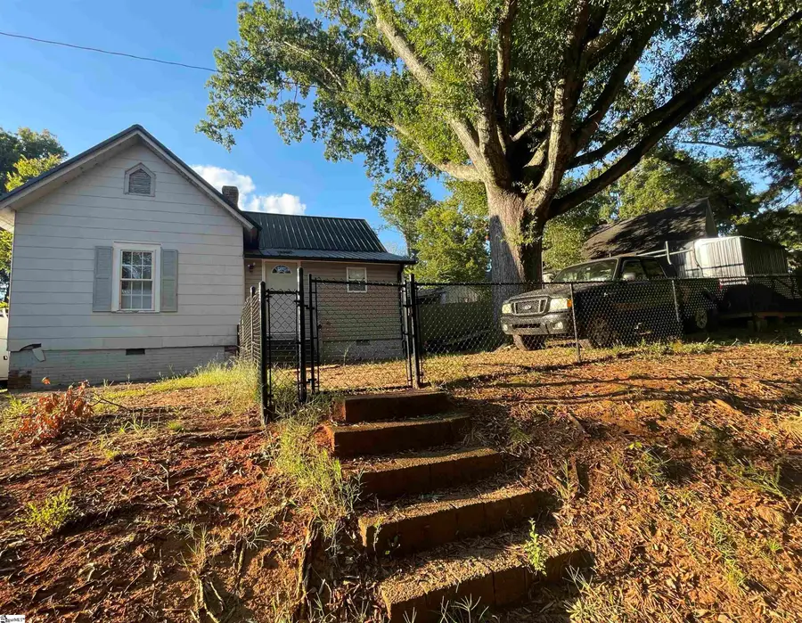 20 1st Street, Greenville, SC 29611 - #2