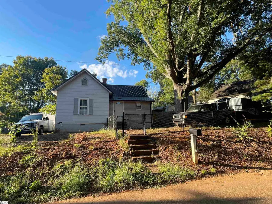 20 1st Street, Greenville, SC 29611 - #3