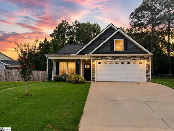 102 Manning Farmer Lane, Inman, SC 29349