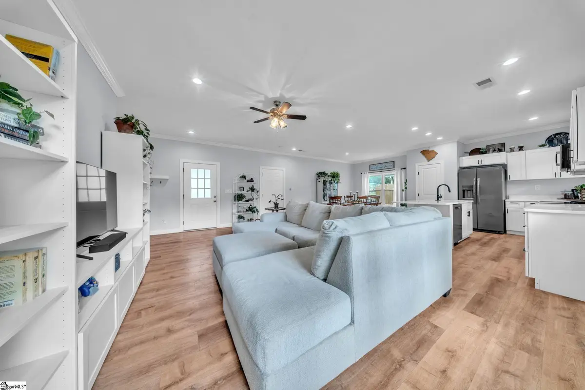 118 W Belvedere Road, Greenville, SC 29605 - #1