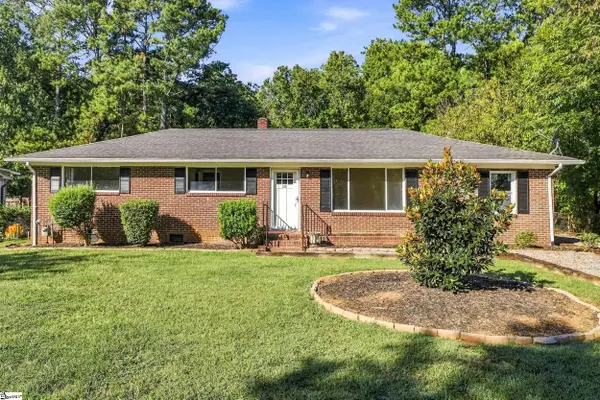 15 Knox Street, Greenville, SC 29605