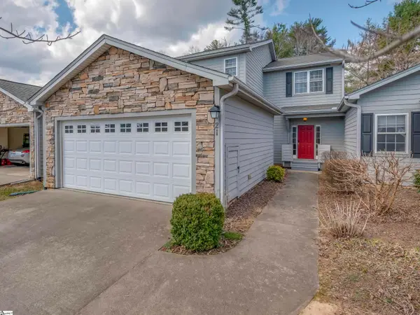 21 Holiday Drive, Arden, NC 28704