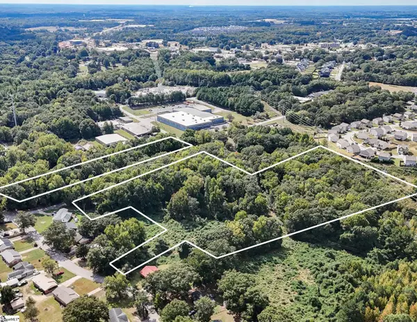 100 Hollywood Drive, Fountain Inn, SC 29644