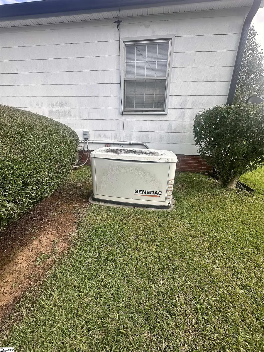 308 W Ellenberg Avenue, Greenwood, SC 29646 - #3