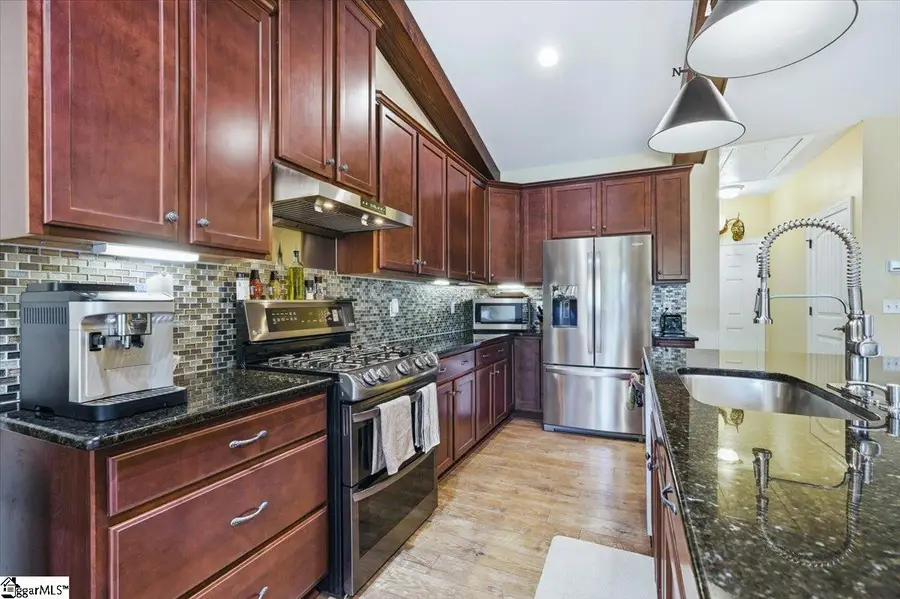 225 S Point Harbor Drive, Chappells, SC 29037 - #2