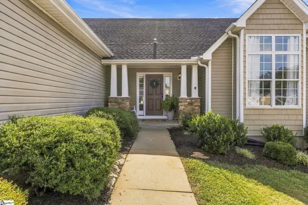 4 Clematis Drive, Taylors, SC 29687