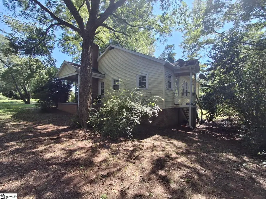 101 Jett Street, Pickens, SC 29671 - #2