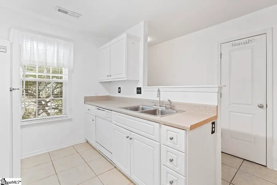 108 Rhett Court, Greenwood, SC 29649 - #3