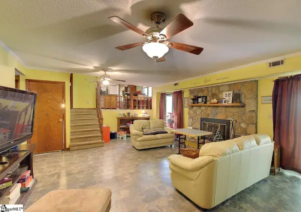 103 Mcmanis Lane, Pickens, SC 29671