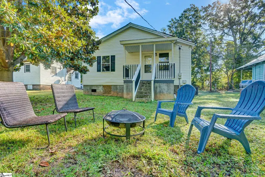106 E Bluford Street Extension, Clinton, SC 29325 - #2