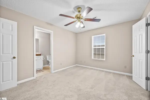 553 Memorail Drive Extension #Unit M, Greer, SC 29651