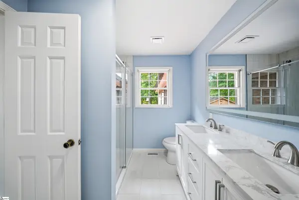14 Heathwood Circle, Taylors, SC 29687